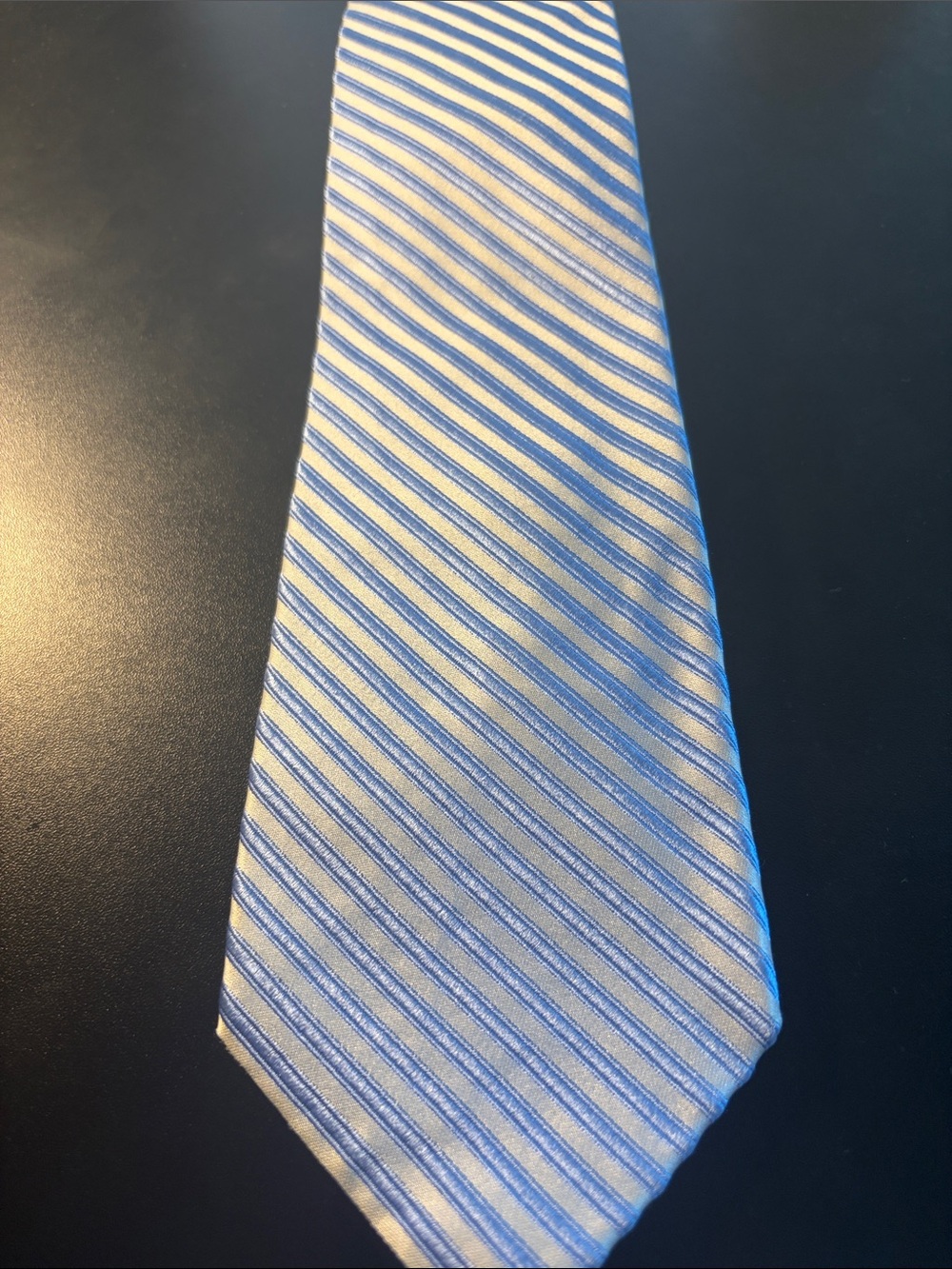 Light Blue Diagonal Stripe Men's Tie - Sleek Formal Accessory